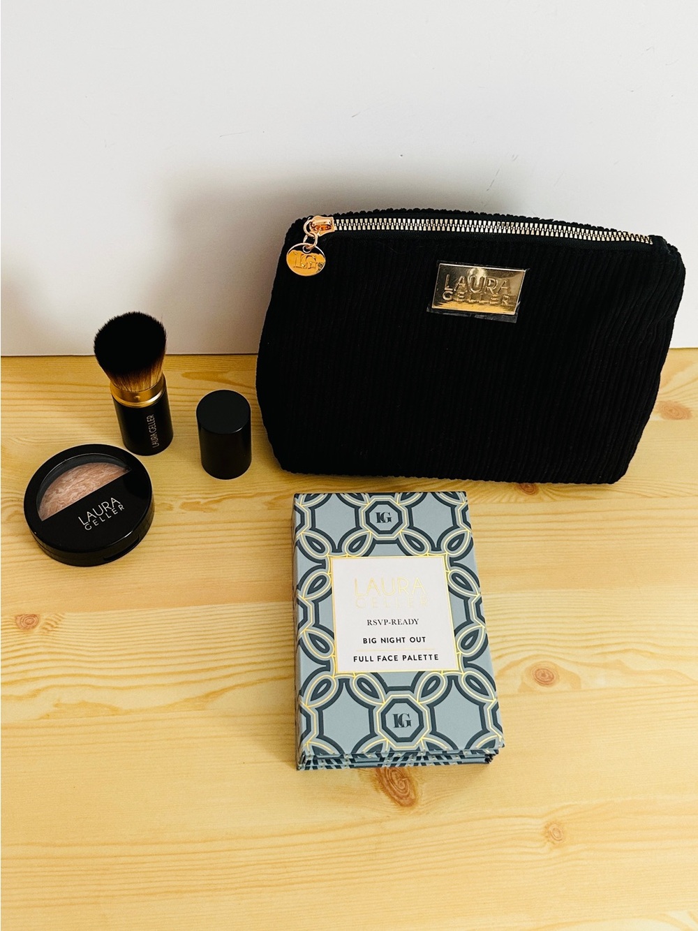 Laura Geller RSVP Big Night Out Complete Makeup Set - Picture 2 of 7